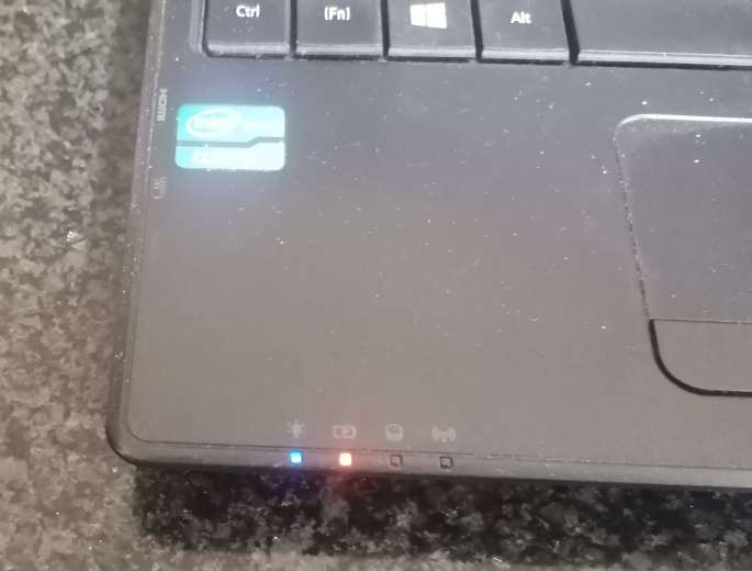 Acer Travelmate P453 Laptop - Sold as is for spares or repairs