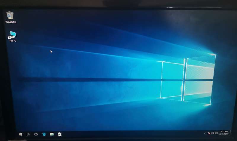 LG FLATRON W1943SS 19" Monitor - VGA port only