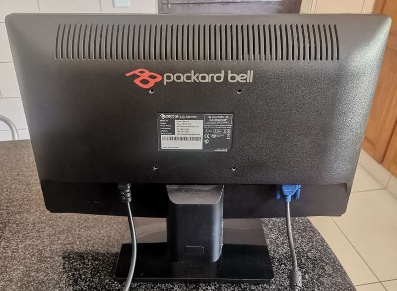 Packard Bell Viseo 190 WA 19" LCD Monitor - VGA port only