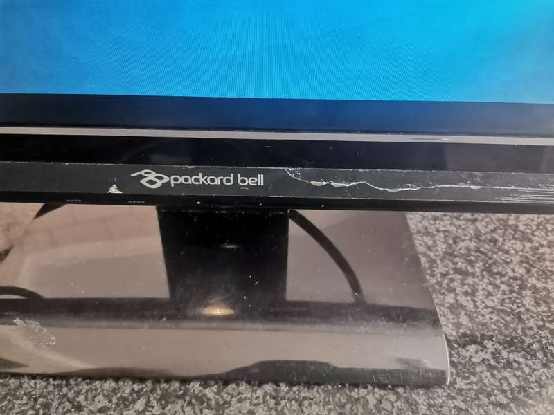 Packard Bell Viseo 190 WA 19" LCD Monitor - VGA port only