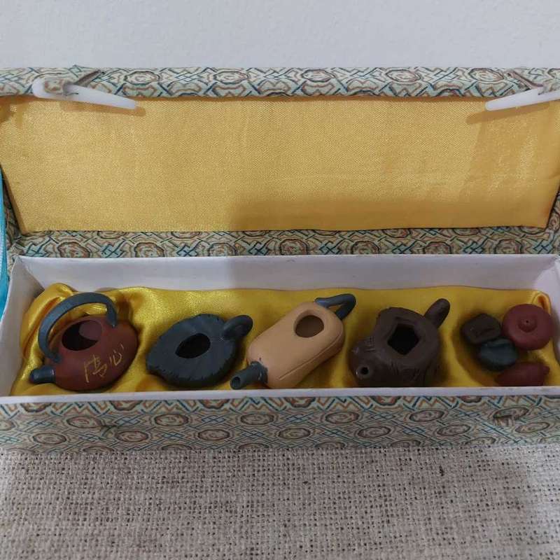 4 Mini Vintage Chinese Clay Teapots