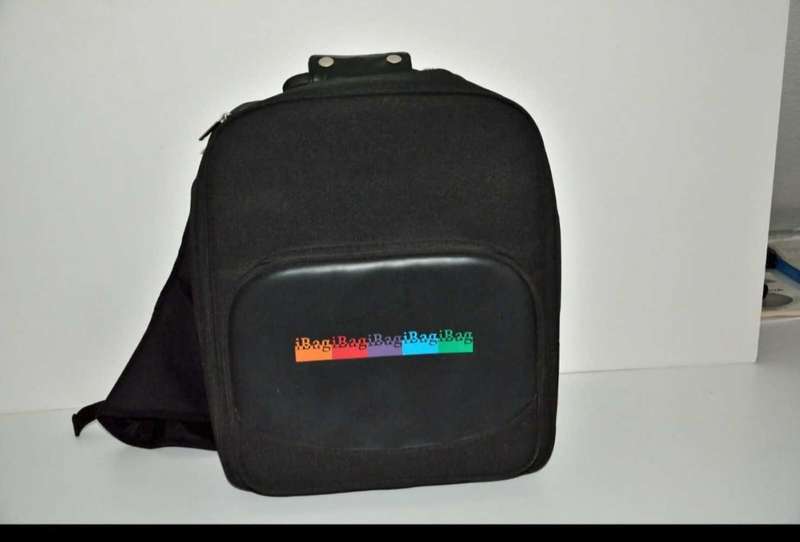Vintage iBag (Apple)