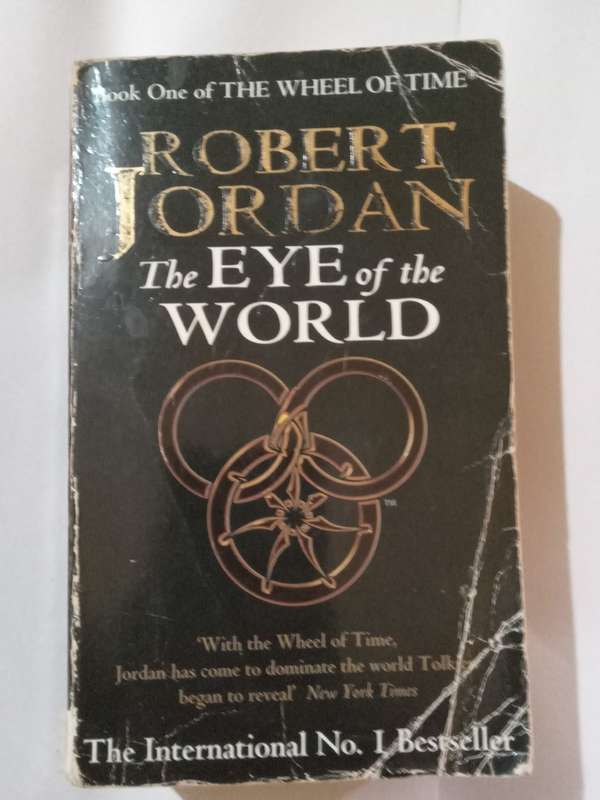 The EYE of the WORLD - by Robert Jordan -1990