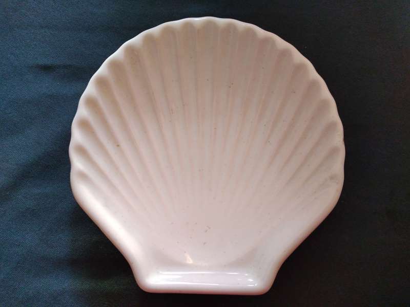 Ceramic Shell Jewelry Dish/ Trinket Dish