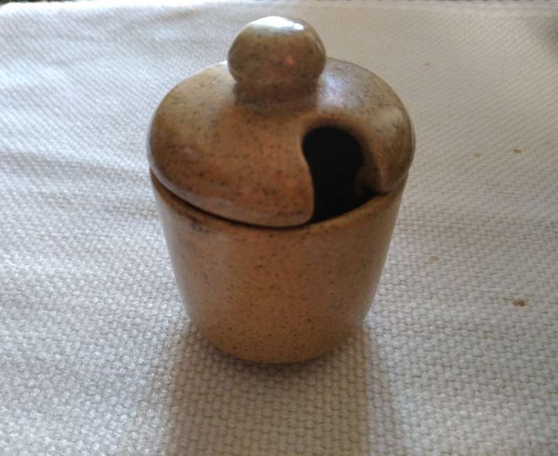 Vintage Willsgrove Ware , mustard pot with lid -Made in Rhodesia