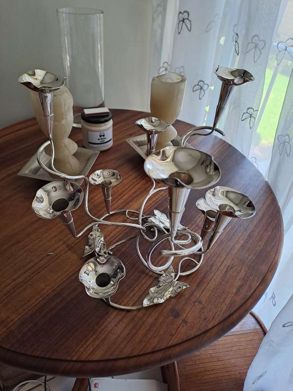 Epergene Centre Piece 9 Fluted Silver Plated