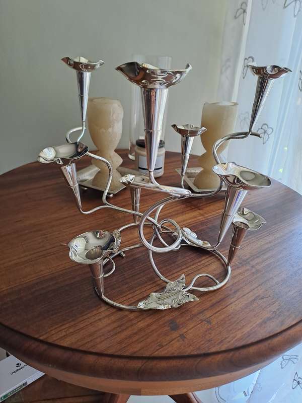 Epergene Centre Piece 9 Fluted Silver Plated
