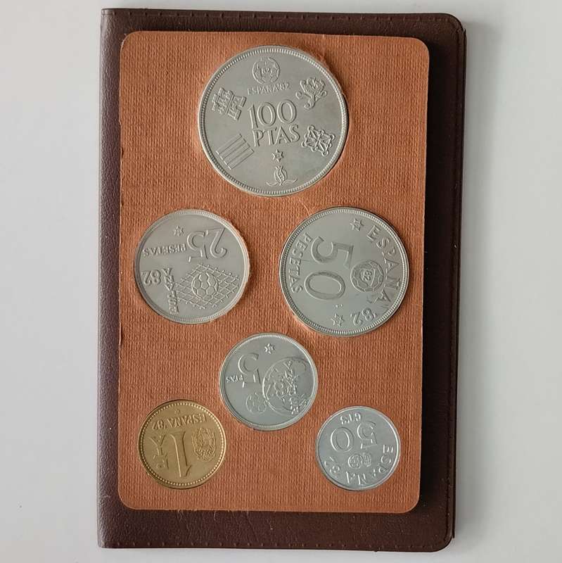 1982 Spanish Uncirculated Coin Set in Pouch (50 Cents to 100 Ptas) #C0109