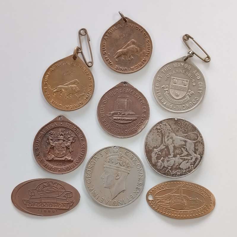 Medal / Medallion / Token Combo #M0048