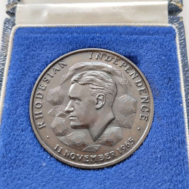 1965 Rhodesian Independence Medallion in Box #M0057