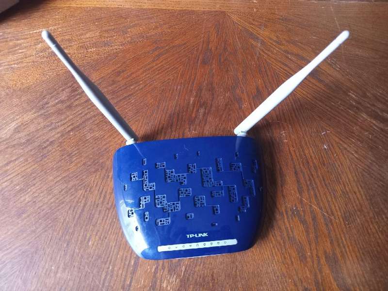 TP-Link TD-W8960N ADSL2+ WiFi Router, Good Condition, (DOES NOT TAKE A SIM CARD)
