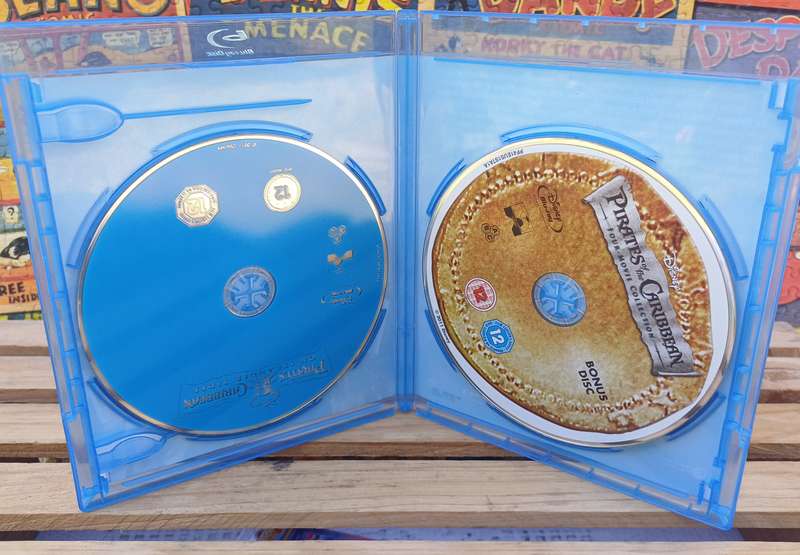 Pirates of the Caribbean - Four-Movie Collection (Blu ray)
