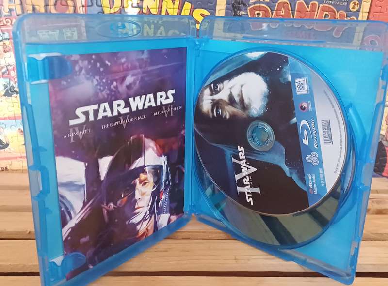 Star Wars Original Trilogy - A New Hope IV, Empire Strikes Back V, Return of The Jedi VI (Blu ray)