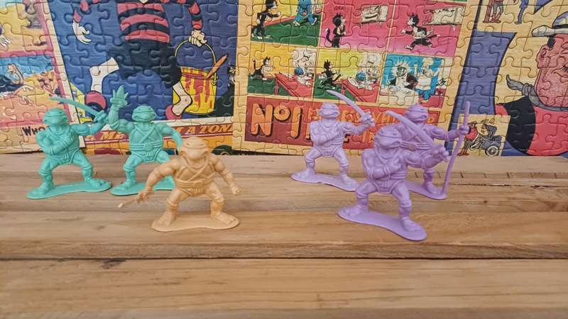 1980's Unmarked Toy Soldier Teenage Mutant Ninja Turtles