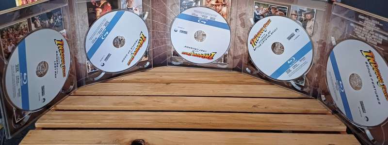 Indiana Jones - The Complete Adventures (Blu ray)
