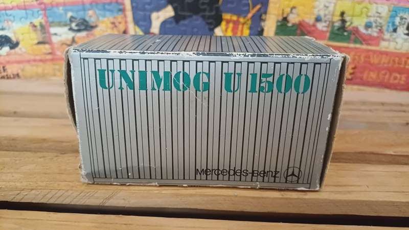 Cursor Model 974 Mercedes Benz Unimog U1500 Militaria