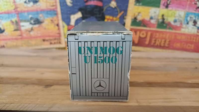 Cursor Model 974 Mercedes Benz Unimog U1500 Militaria