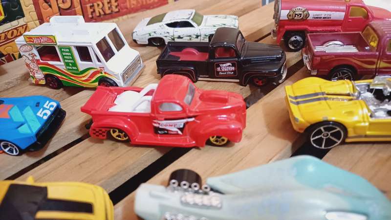 Bundle of Die Cast Cars