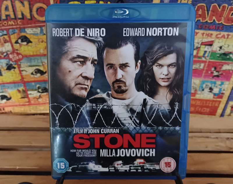 Stone (Blu ray)