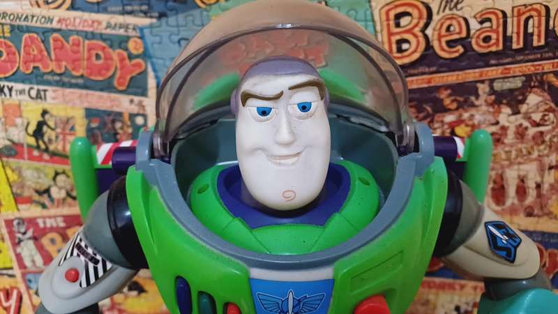 Vintage Disney Thinkway Talking Toy Story Buzz Lightyear With Stand