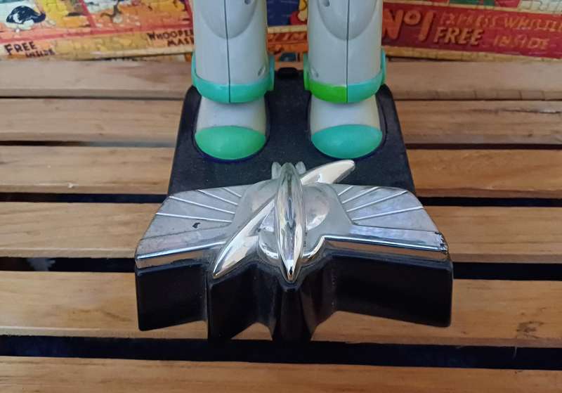 Vintage Disney Thinkway Talking Toy Story Buzz Lightyear With Stand