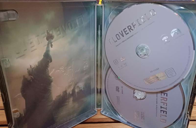 Cloverfield - Definitive Edition (2 Disc Steelbook DVD)