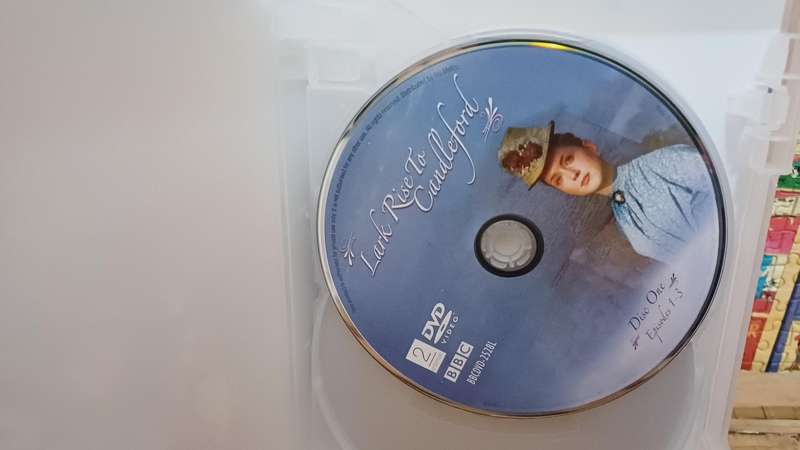Lark Rise To Candleford - The Complete Series One