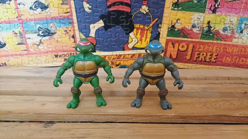 Miniature Playmates Teenage Mutant Ninja Turtles Figurines