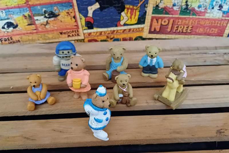 Vintage MEG Teddy in my Pocket Teddies (1995-1996)