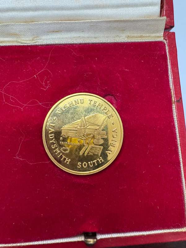 Gold coin