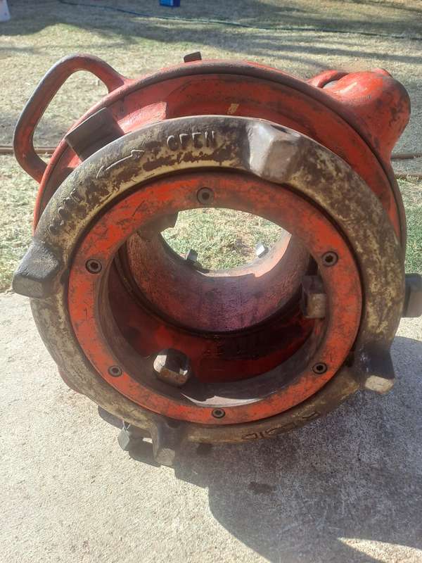 RIDGID® Model 161 Receding Geared Automatic Pipe Threader