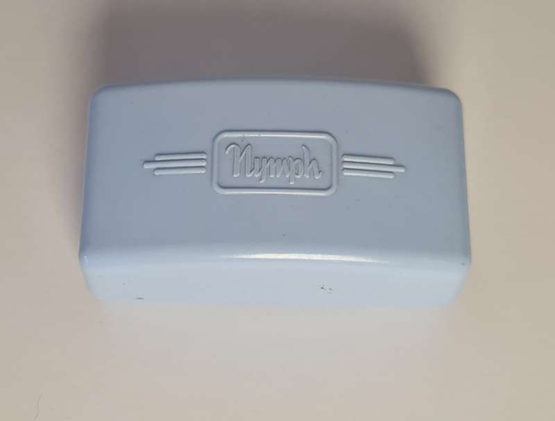 Nymph travel razor