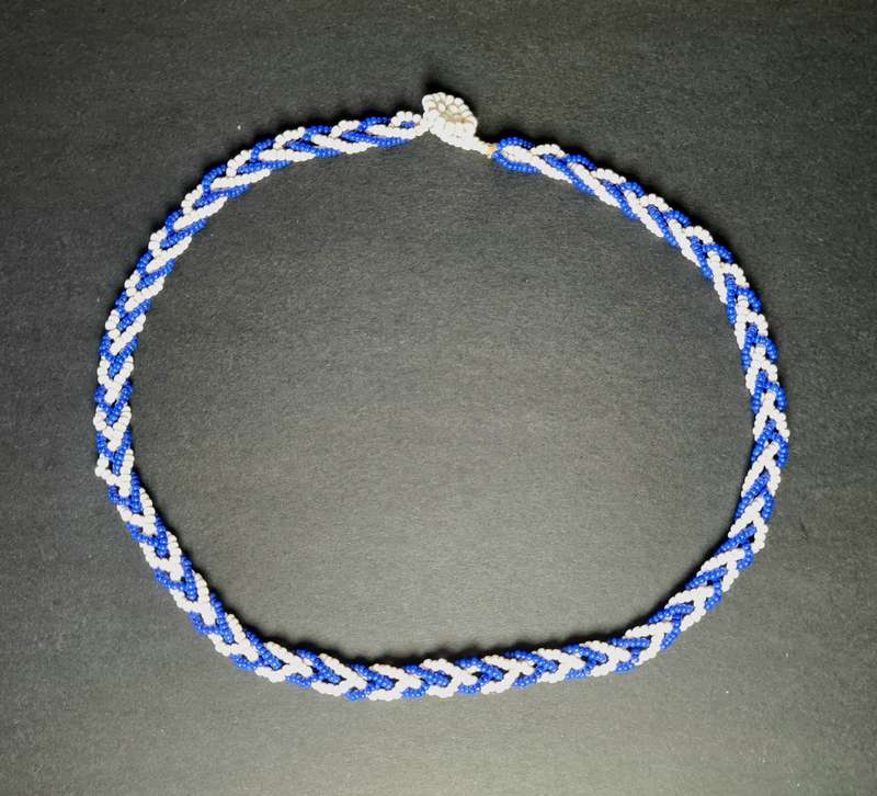 Bead necklace