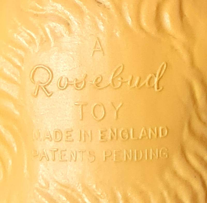 Vintage toy. Teddy bear. Rosebud