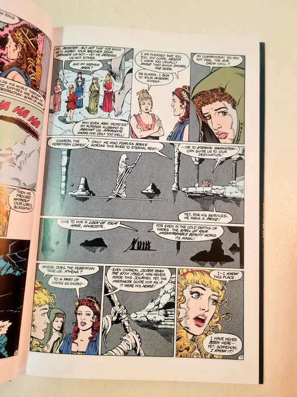 WONDER WOMAN - GODS AND MORTALS