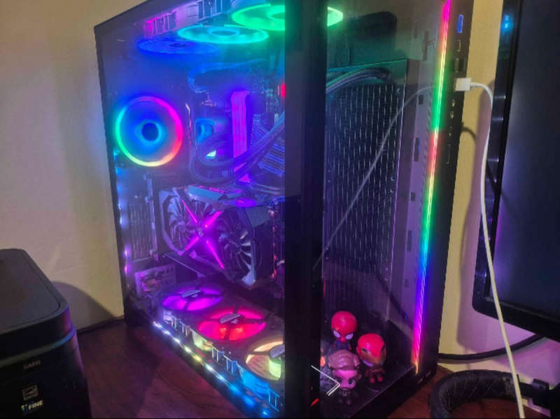 Gaming pc with 2X screens