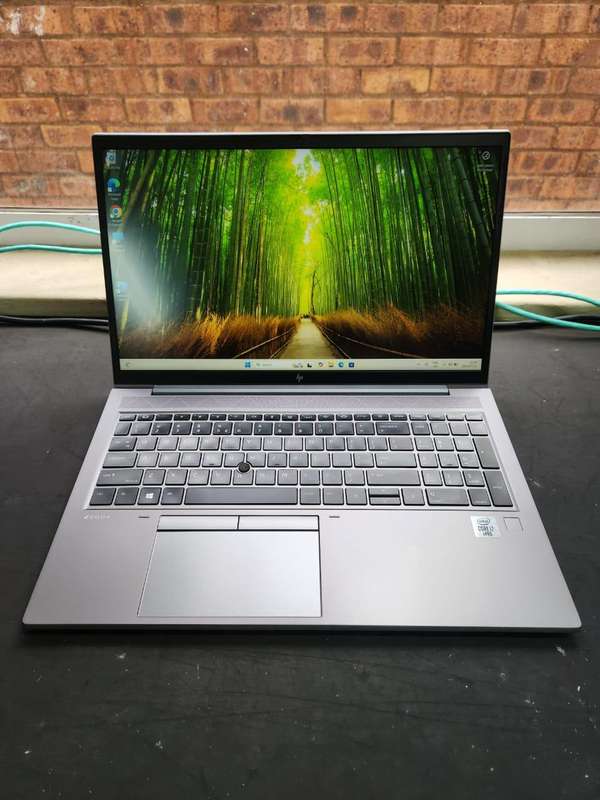 HP ZBook Firefly 15 G7 Mobile Workstation