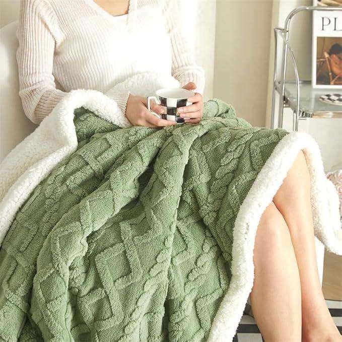 Luxury XL Thick Sherpa Fleece Blanket - 200 x 230 cm - Green