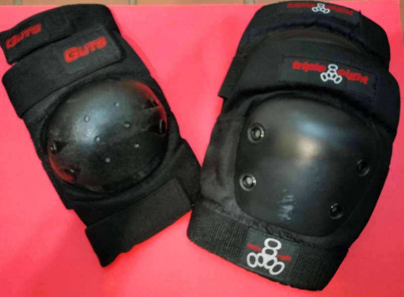 TRIPLE EIGHT SKATEBOARD GEAR