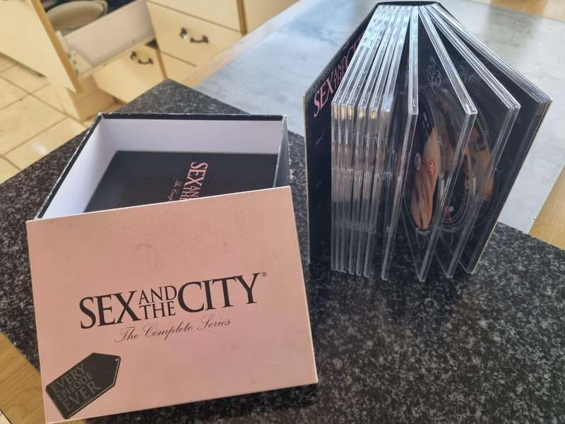 Sex And The City - The Complete Series (Seasons 1-6) DVD Box Set