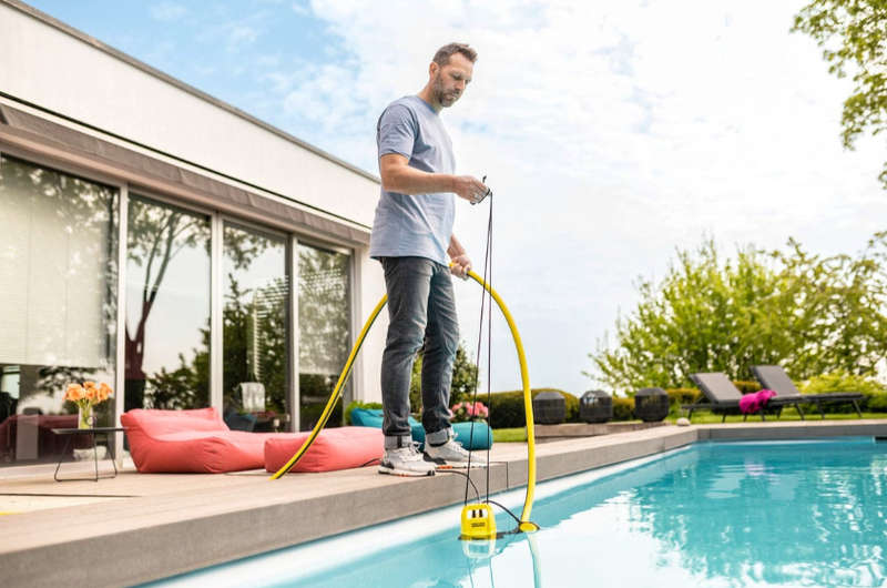Karcher Flat Suction Submersible Pump SP 9.000 Flat 1.645-810.0
