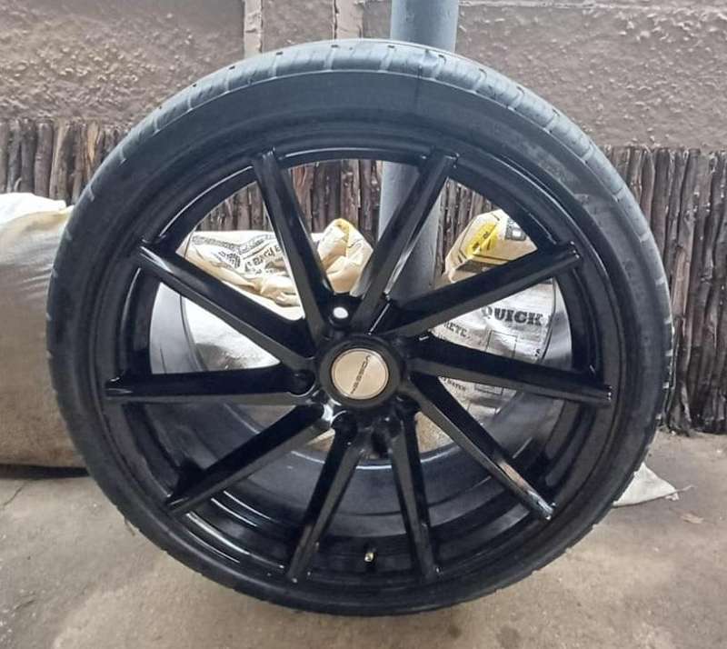 VOSSEN 19" Gloss Black Rims with 265/30/R19 & 235/30/R19 Tires  Recently Refurbished