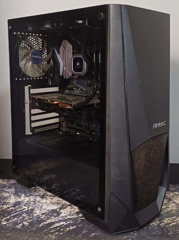 PC | i5-6600K | 16GB RAM | RX570 4GB | Liquid Cooled