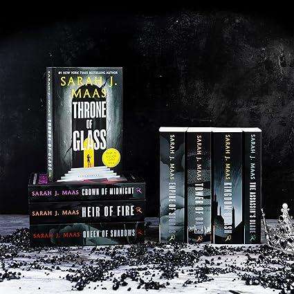 Throne of Glass  Paperback