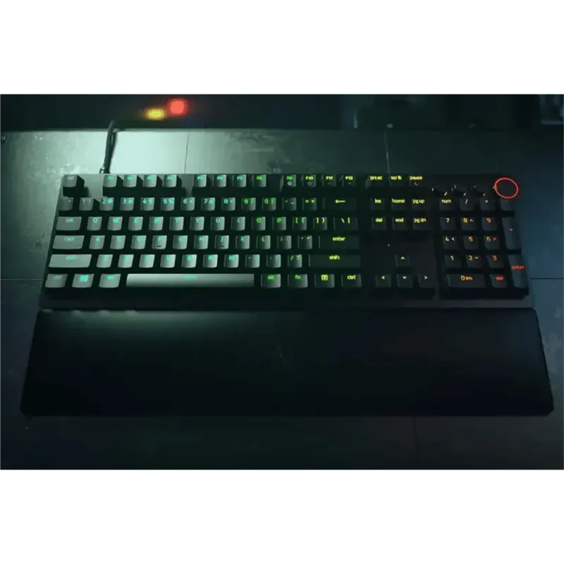 Razer Huntsman V2 Optical Gaming Keyboard  Clicky Purple Switches & HyperPolling Technology