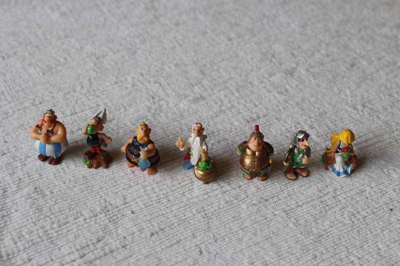 Set of 7 Asterix and Obelix hand painted collectible figurines