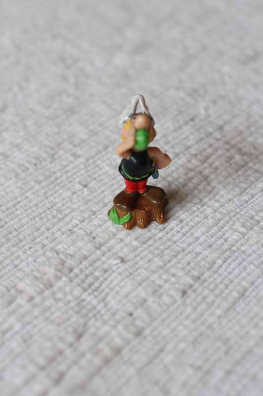 Set of 7 Asterix and Obelix hand painted collectible figurines