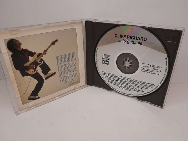Cliff Richard - Lucky Lips & Unforgettable (DVD & CD)