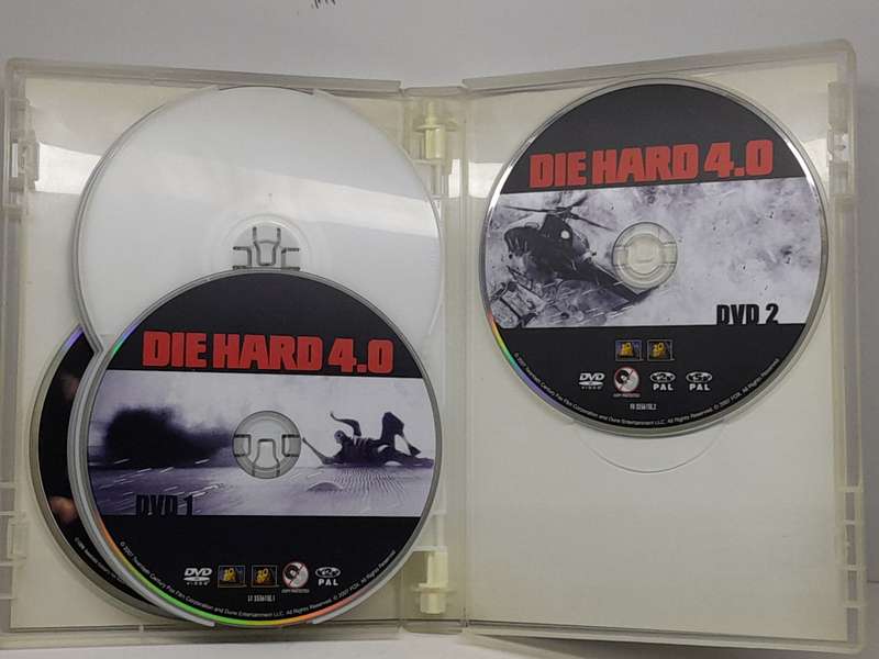 Die Hard Quadrilogy (8 DVD Box Set)