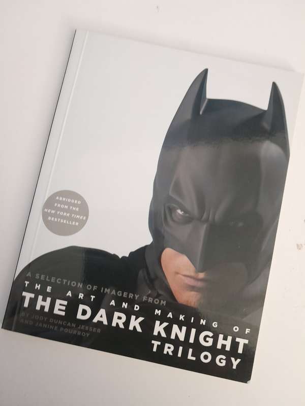 Batman: The Dark Knight Trilogy (DVD, 6-Disc Set)  Region 2, Excellent Condition